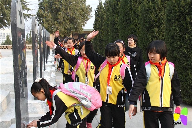[URL]14fdb85bc9260f1712f4a254f3a4b772.jpg
